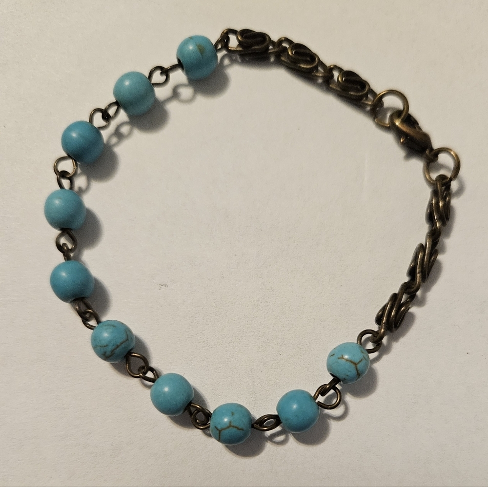 Turquoise Beaded Bracelette - Picture 2 of 5